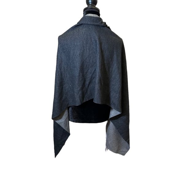 Unbranded Blanket Scarf Womens Long Rectangle Black Grey Reversible Soft Fringe - Picture 4 of 11